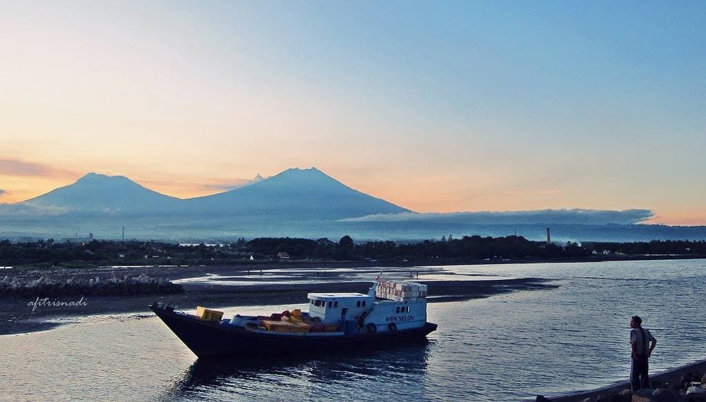 salah satu pemandangan dari sudut pantai Boom