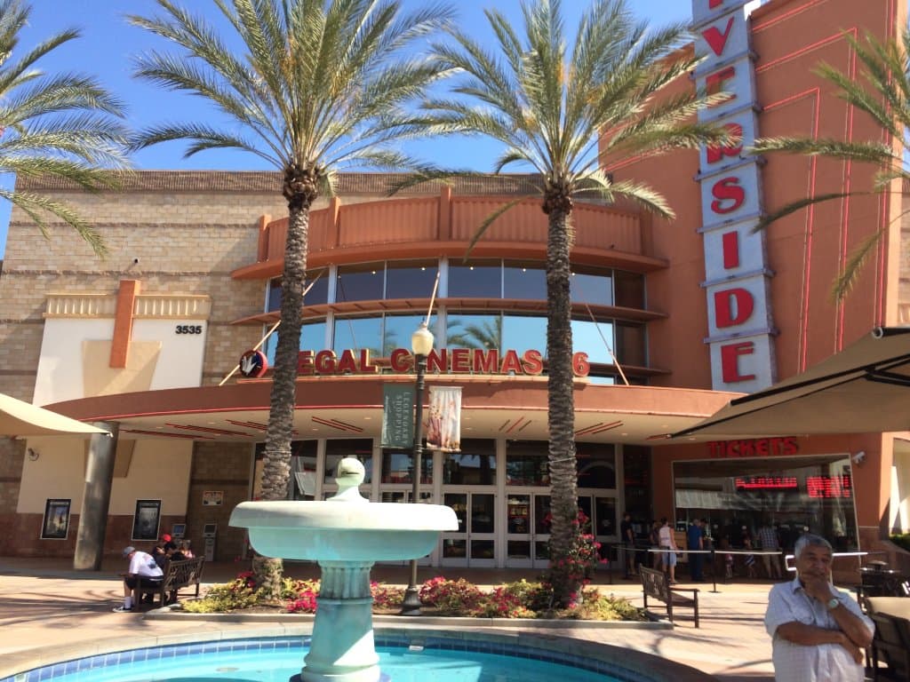 Riverside Plaza