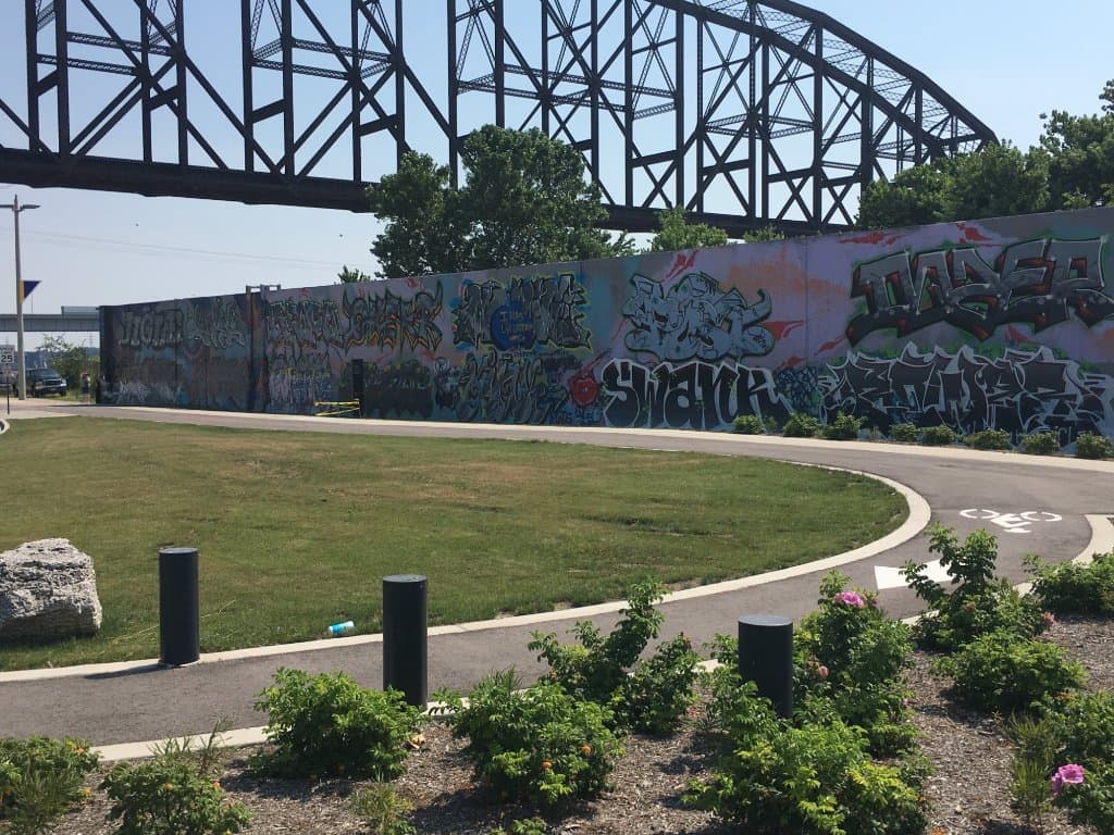 graffitti wall
