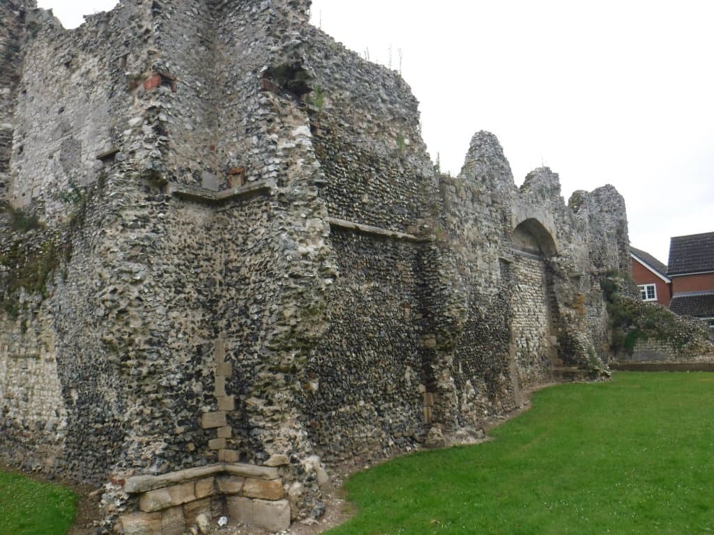 Corner buttress