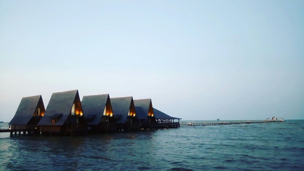 Ade Irma Suryani Waterland