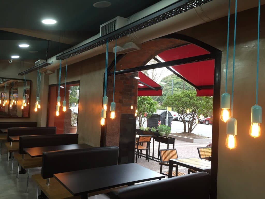 Uma lanchonete muito boa!!! Comida maravilhosa e atendimento estupendo. Amei e recomendo.