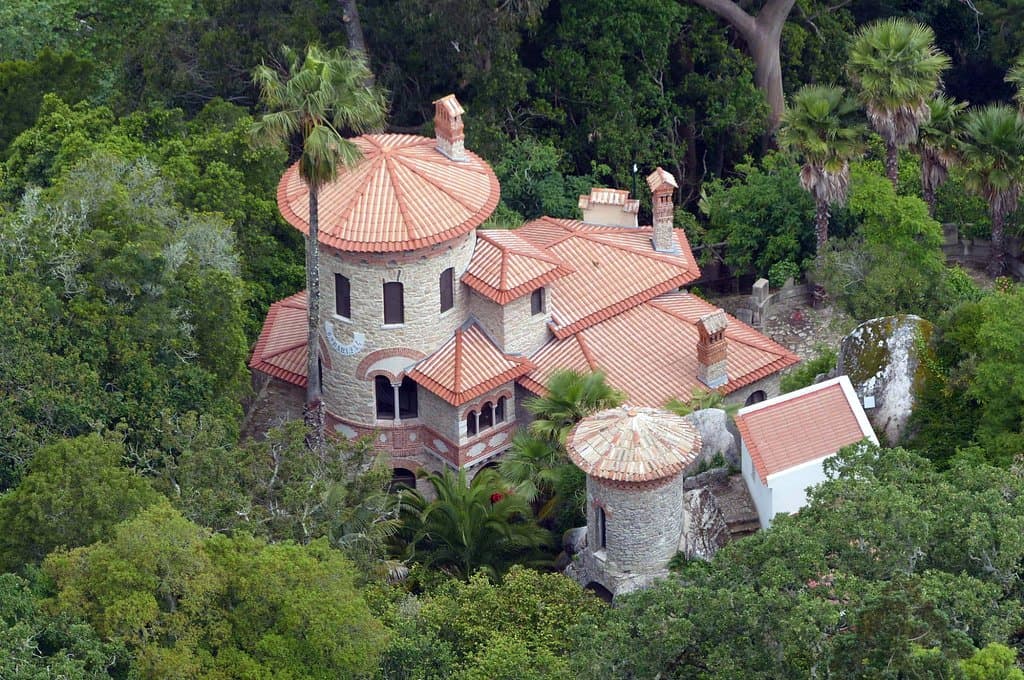 Vila Sassetti - seen from Moorish Castle 