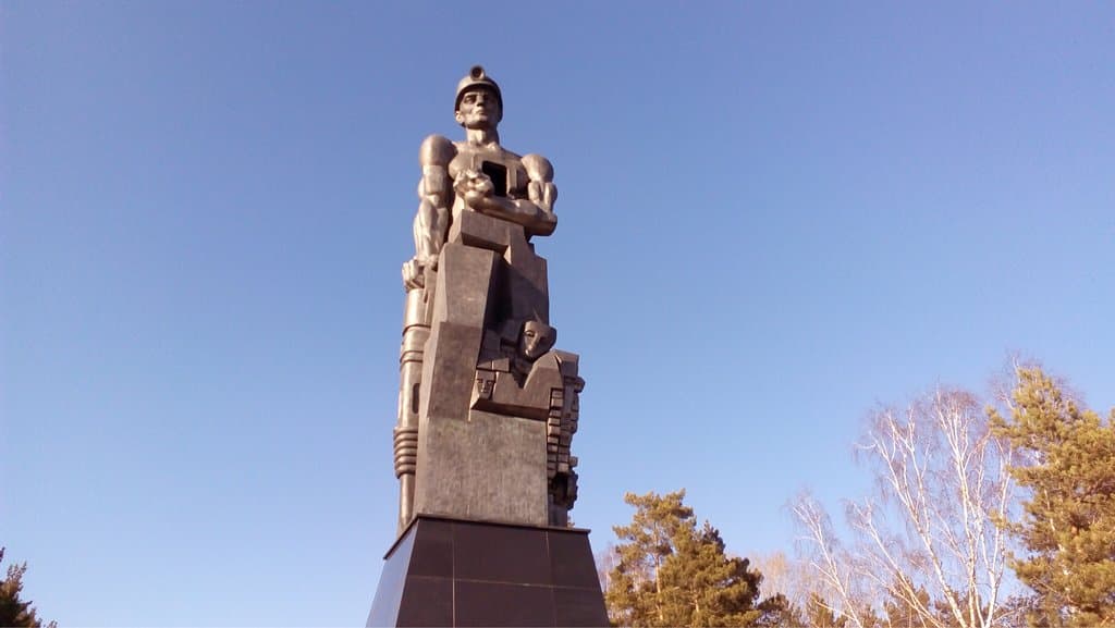 Памятник Погибшим Шахтерам