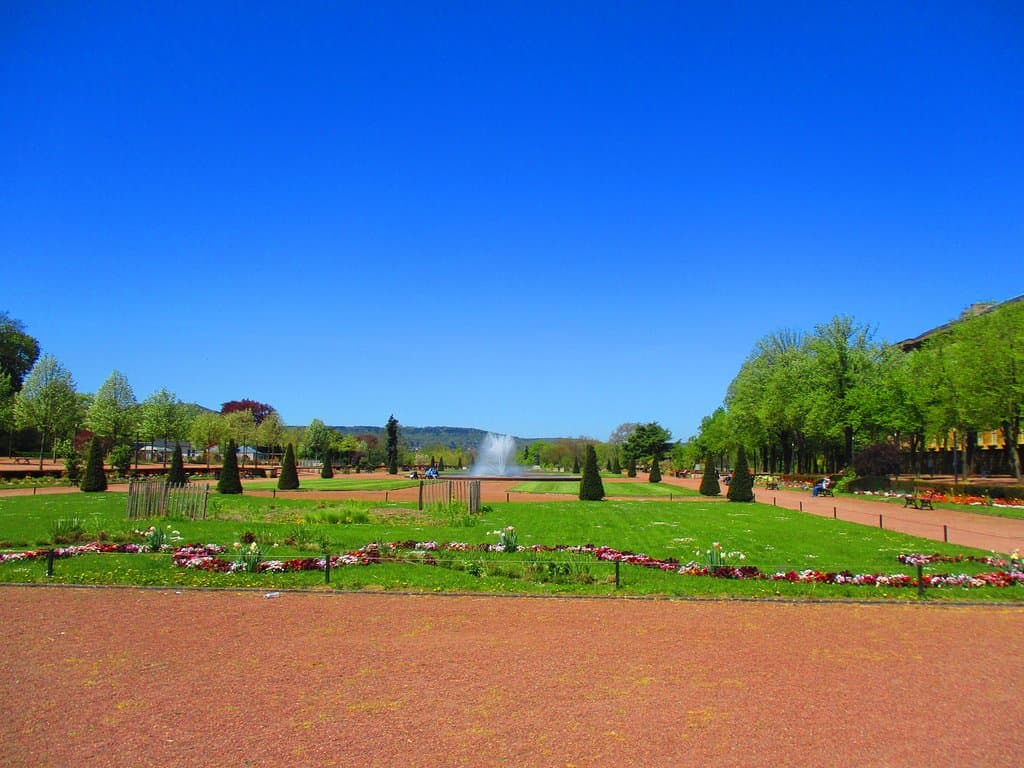 esplanade de Metz vue sur le Mont Saint Quentin(les couché de soleil y sont grandioses)