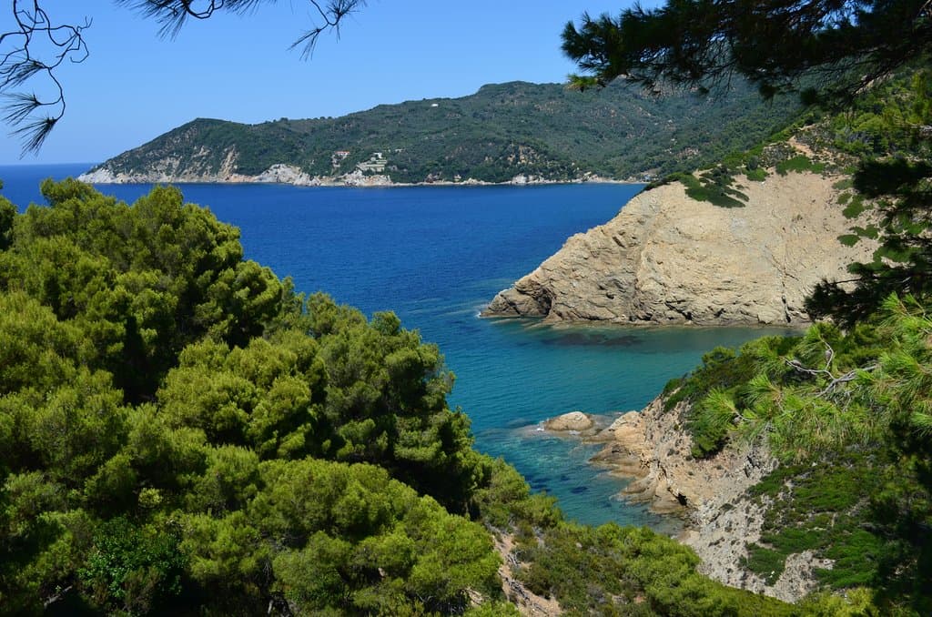 Qui si nasconde  Mikros Aselinos Beach