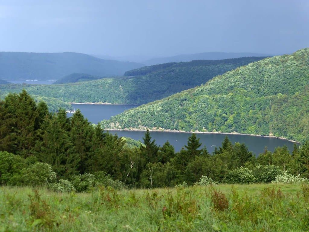 Hübsch - aber eine unberührte Natur ist das nicht!