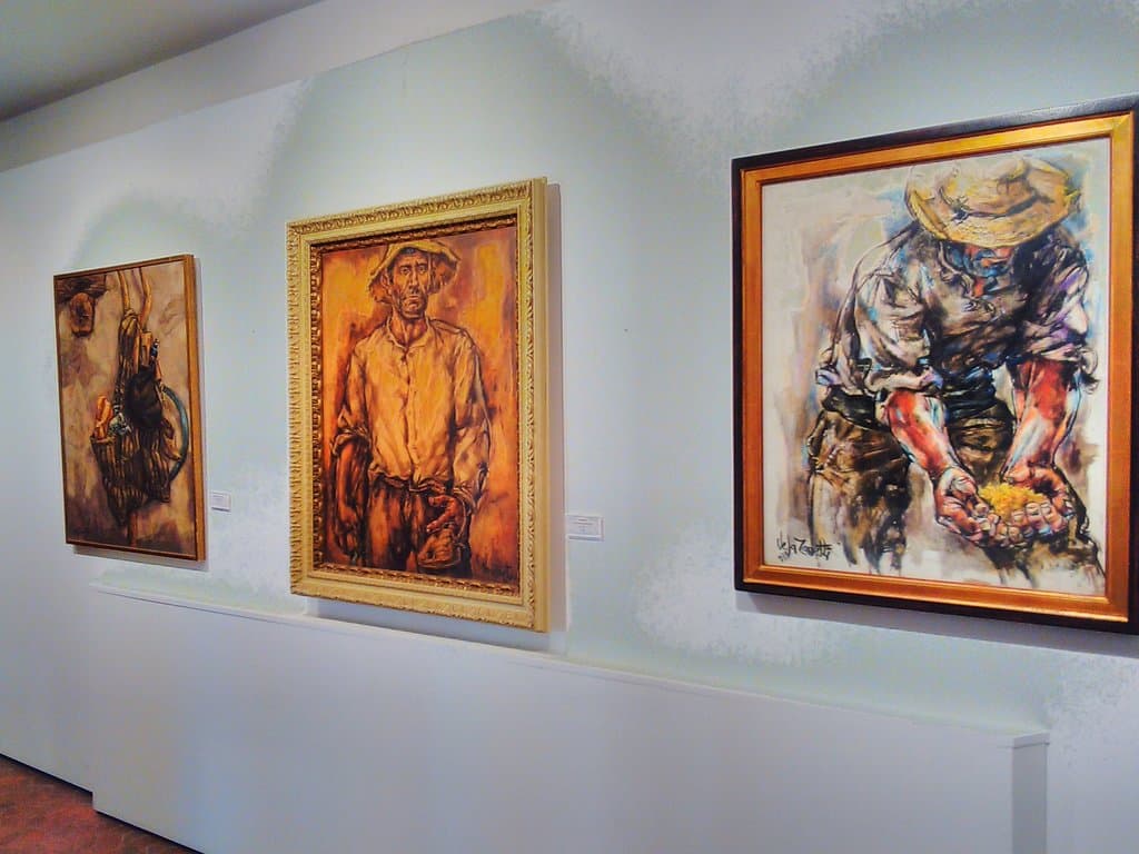 algunos de sus cuadros