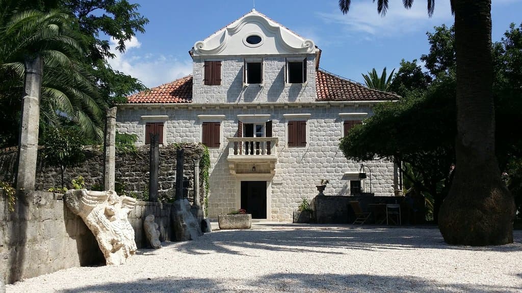 Herceg Novi City Museum Mirko Komnenović House