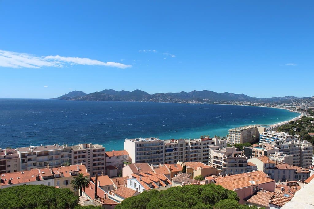 Вид с башни музея Кастр в квартале Сюке