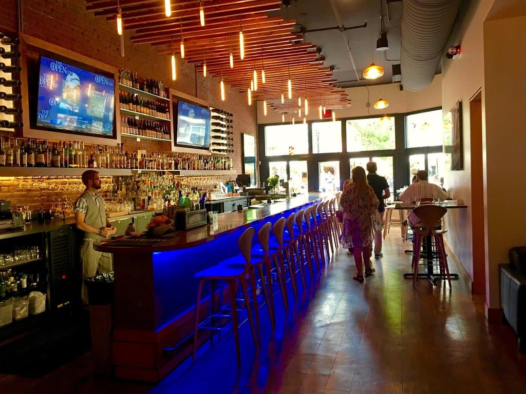 Bar
