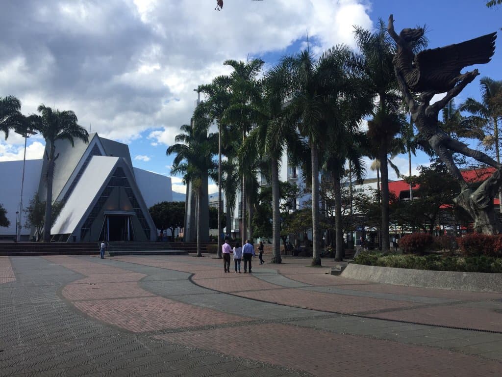 Plaza de Bolívar Armenia Colombia