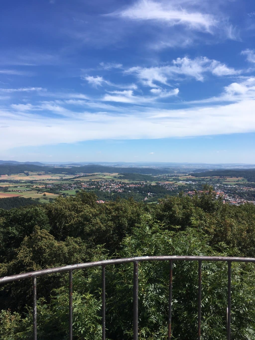 Blick vom Aussichtsturm auf dem Homberg Richtung Korbach