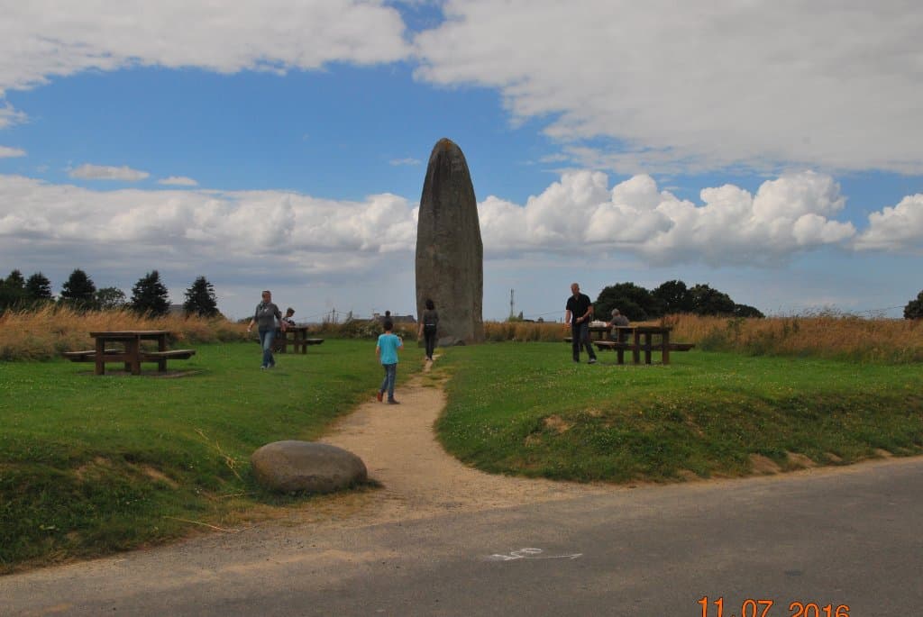 Menhir du Champ-Dolent