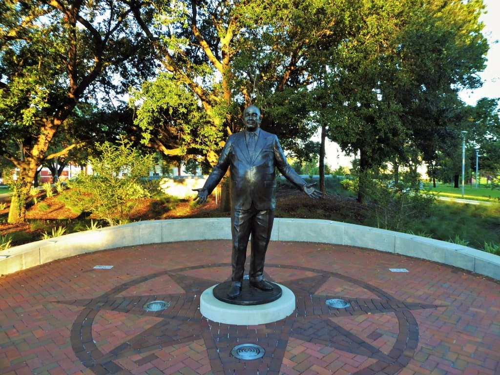 Perry Harvey Sr.