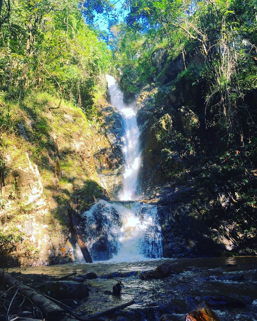 Mae Yen Waterfall Trail Pai