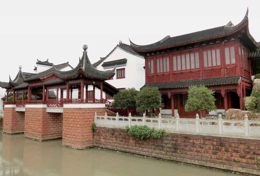 Bada Shanren Memorial Hall buildings