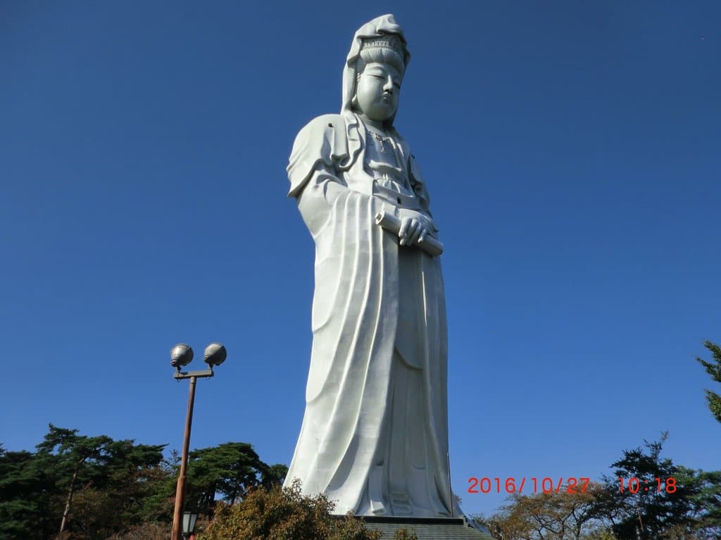 Takasaki Byakue Daikannon