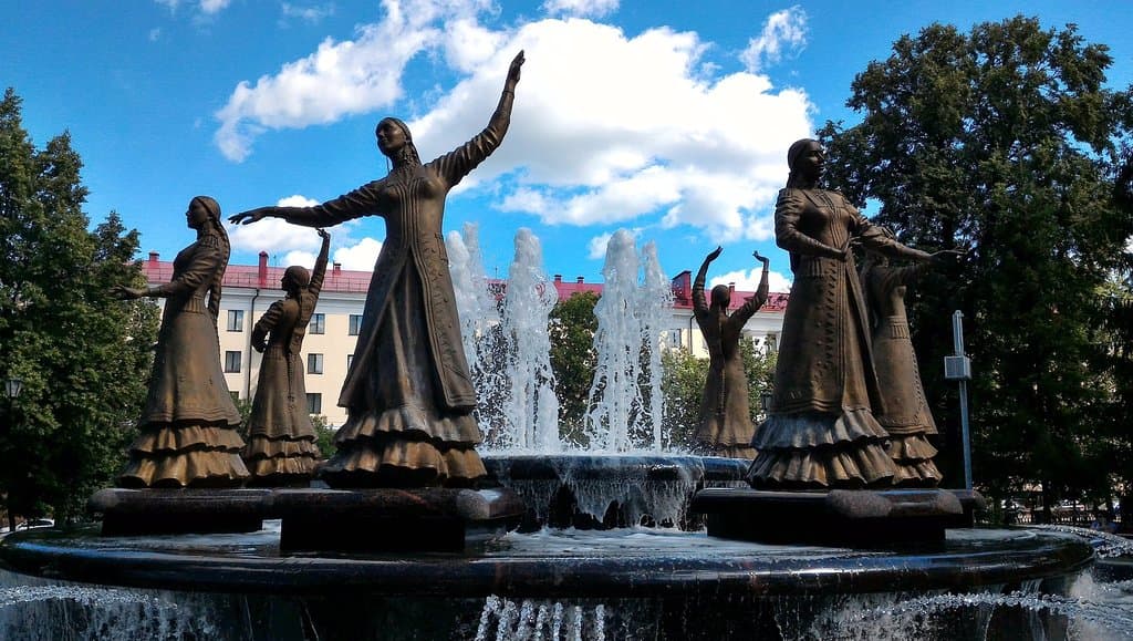 Фонтан Семь девушек, Уфа.