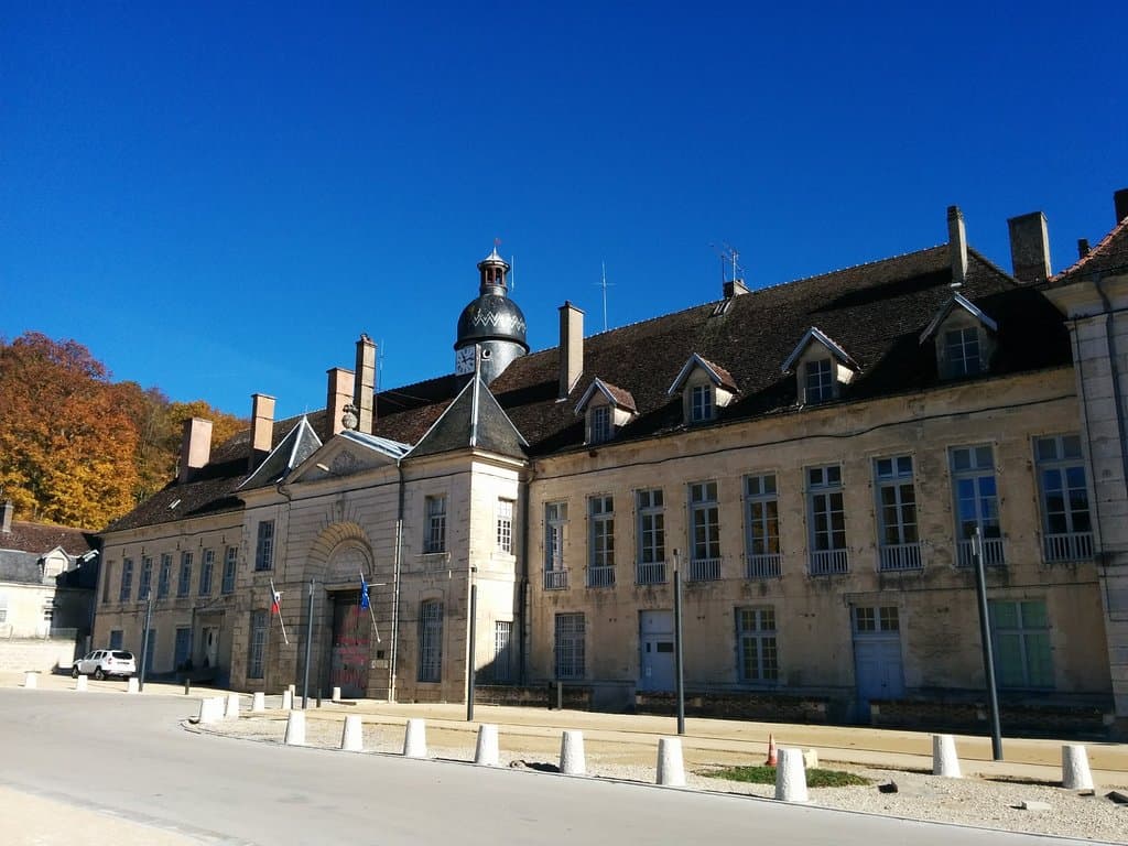 Abbaye - Prison entrance