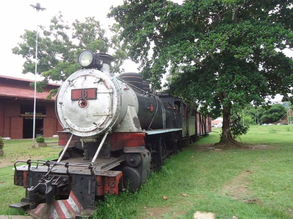 Locomotiva e vagões