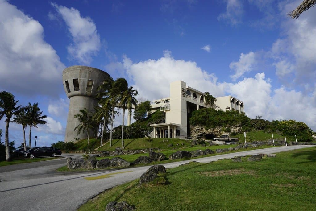 Latte of Freedom Hall of Governors
