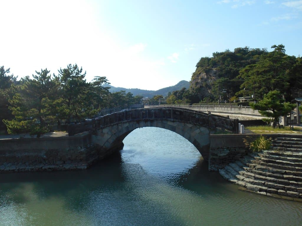 キレイな形状の石橋