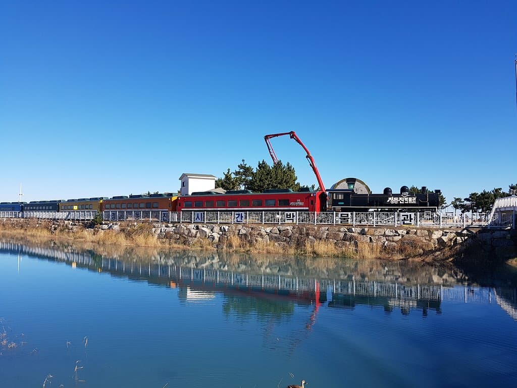 Jeongdongjin Hourglass Park