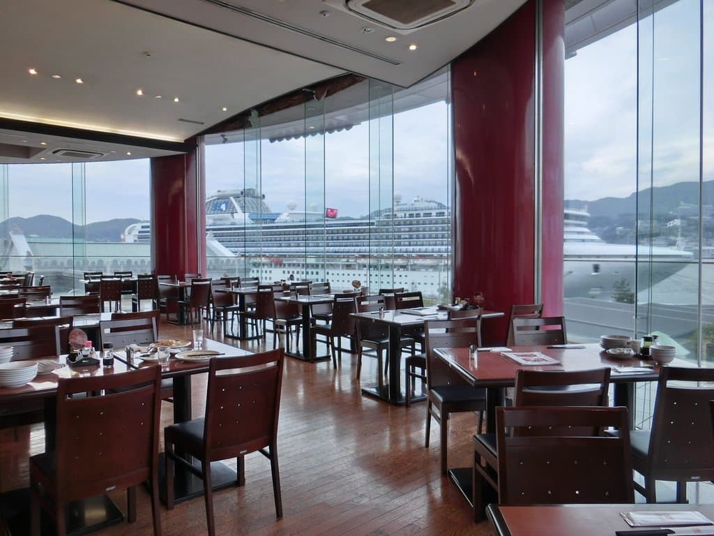 Chinese restaurant “SHIKAIRO”