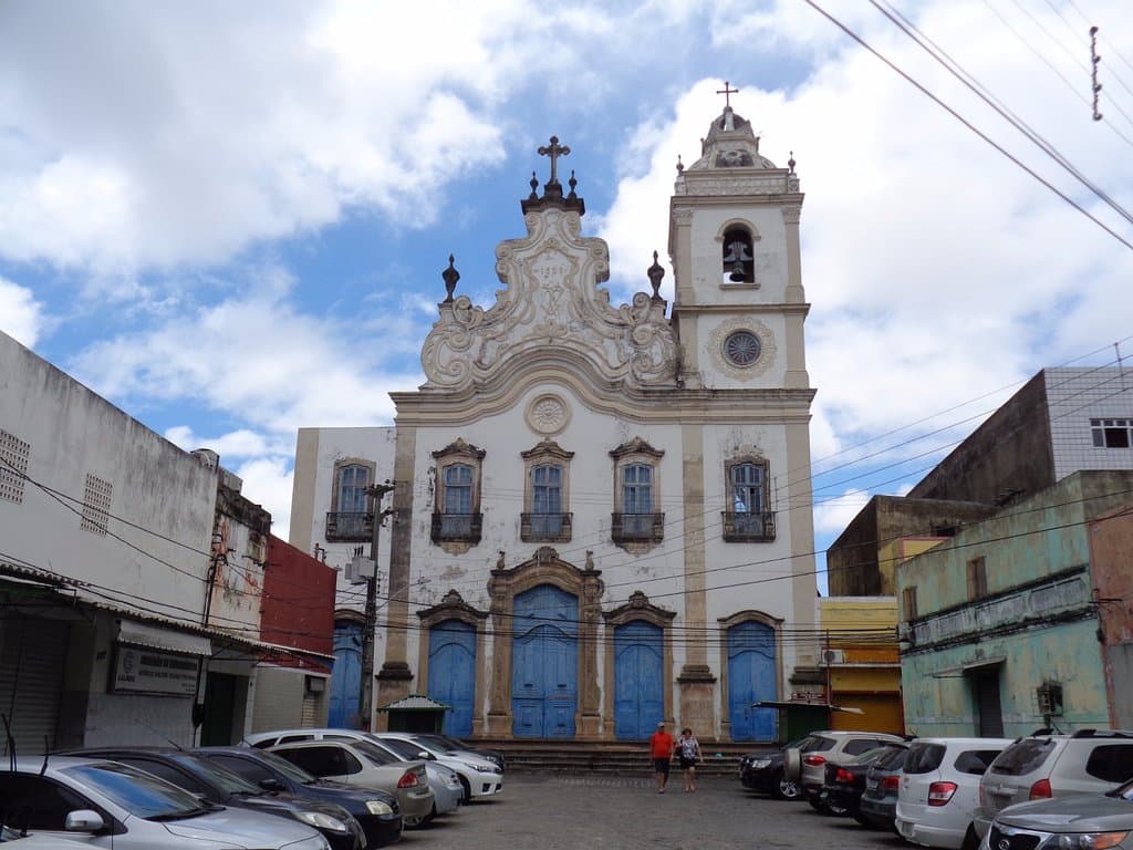 Frente de la Iglesia