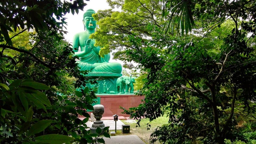 huge Buddha statue