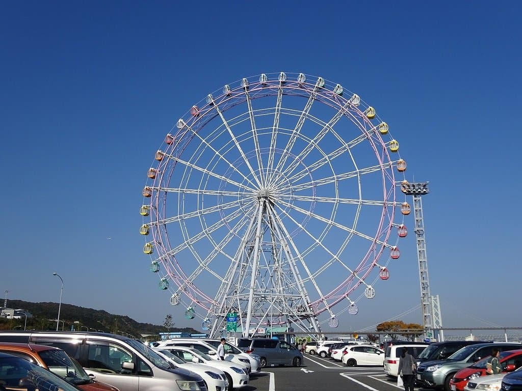 明石海峡大橋が見渡せます。