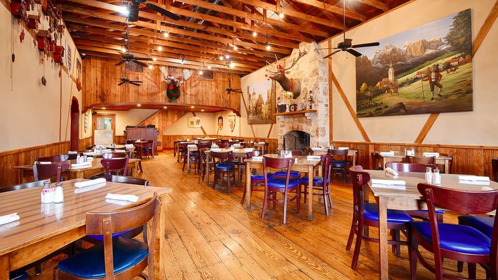 Closed-in dinning room