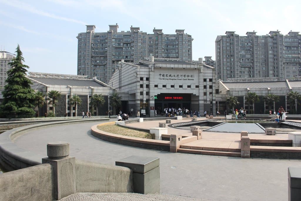 運河広場