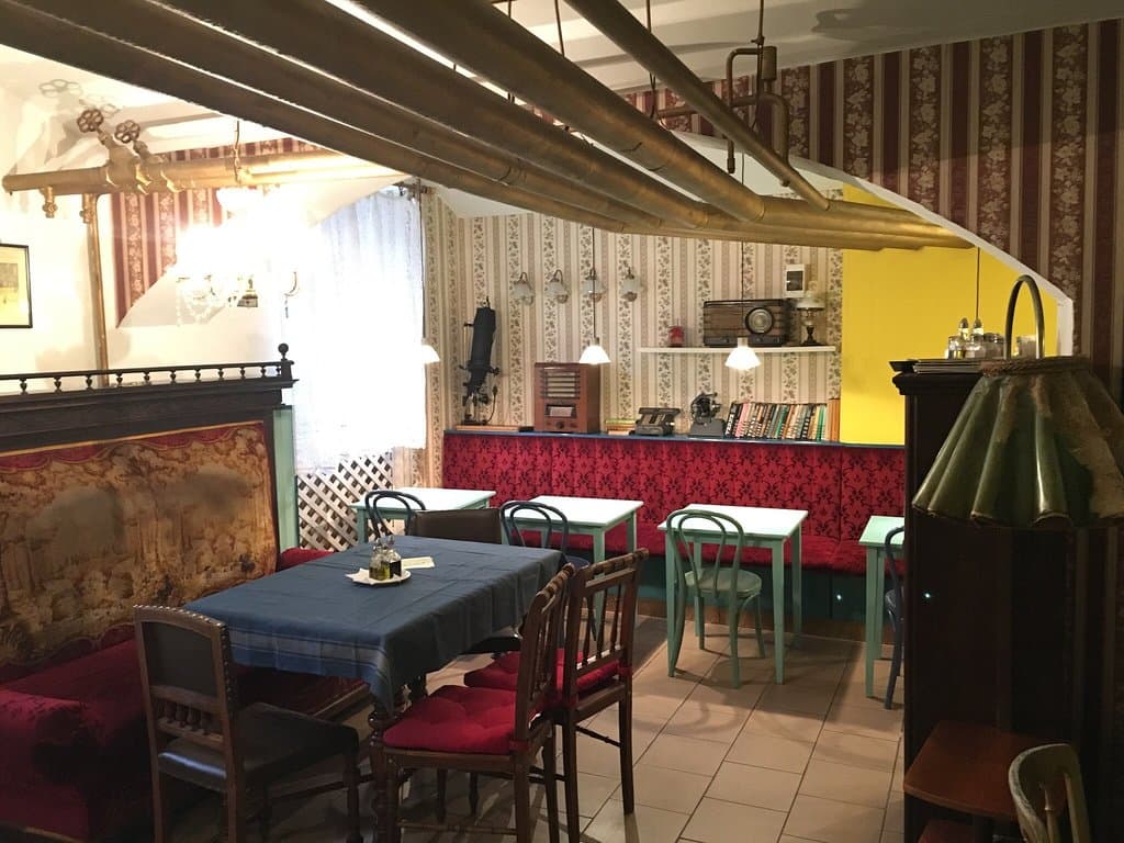 Cafe Verne