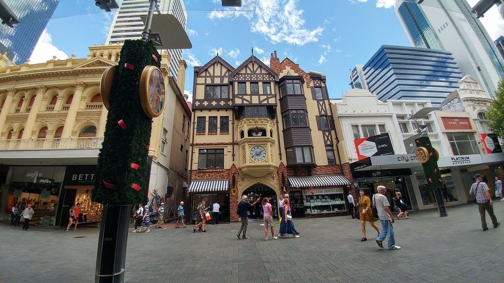 London Court