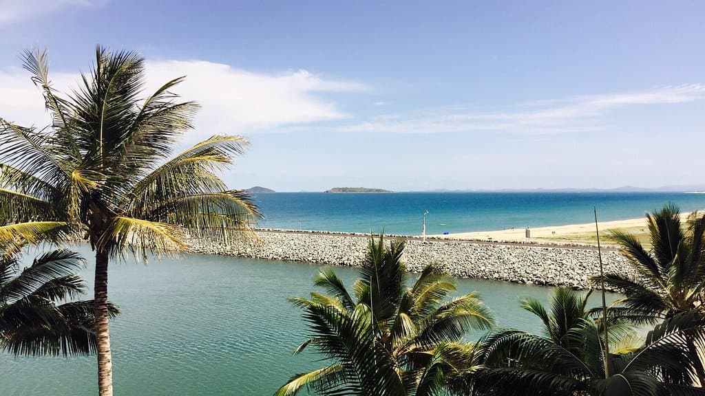 I don't think you will be disappointed whilst visiting Harbour Beach Mackay. The breakwater and 