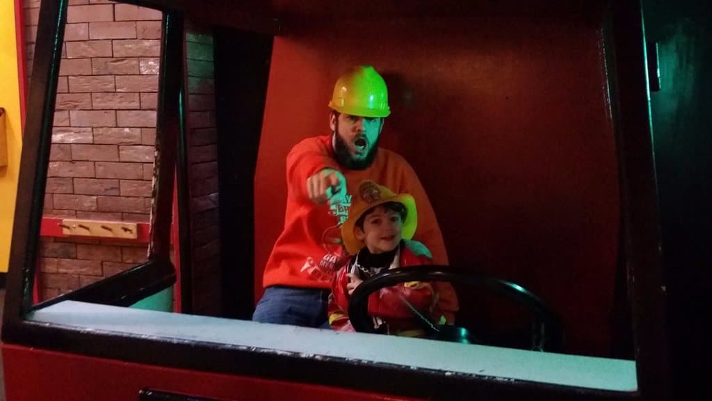 Papai e filhote de bombeiros!!!!