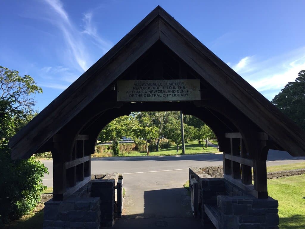 Tells you where to find the cemetery records.