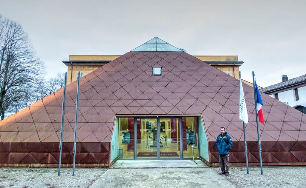 piramide/biglietteria prima di entrare