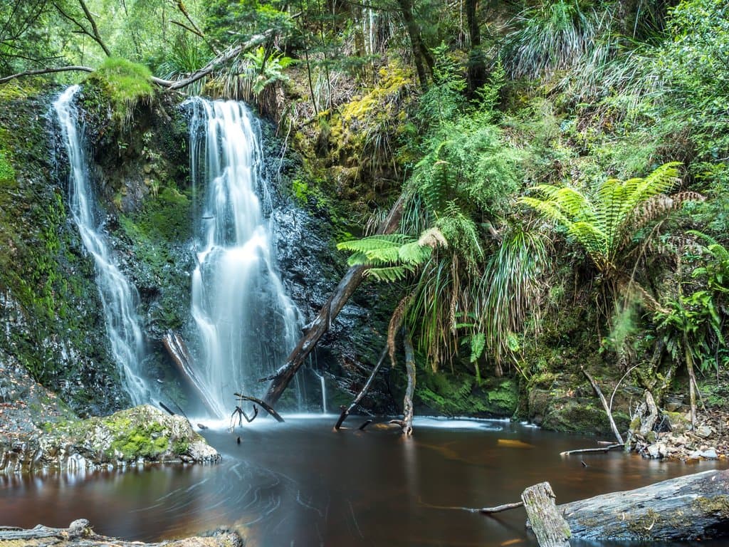 The falls on a drier day