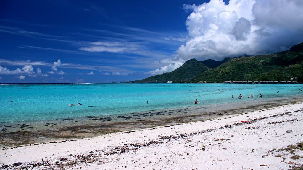 plage de Temae
