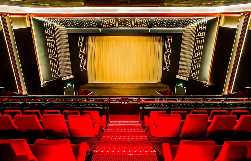 At the beginning of the film the tabs open to reveal our massive, state-of-the-art screen.