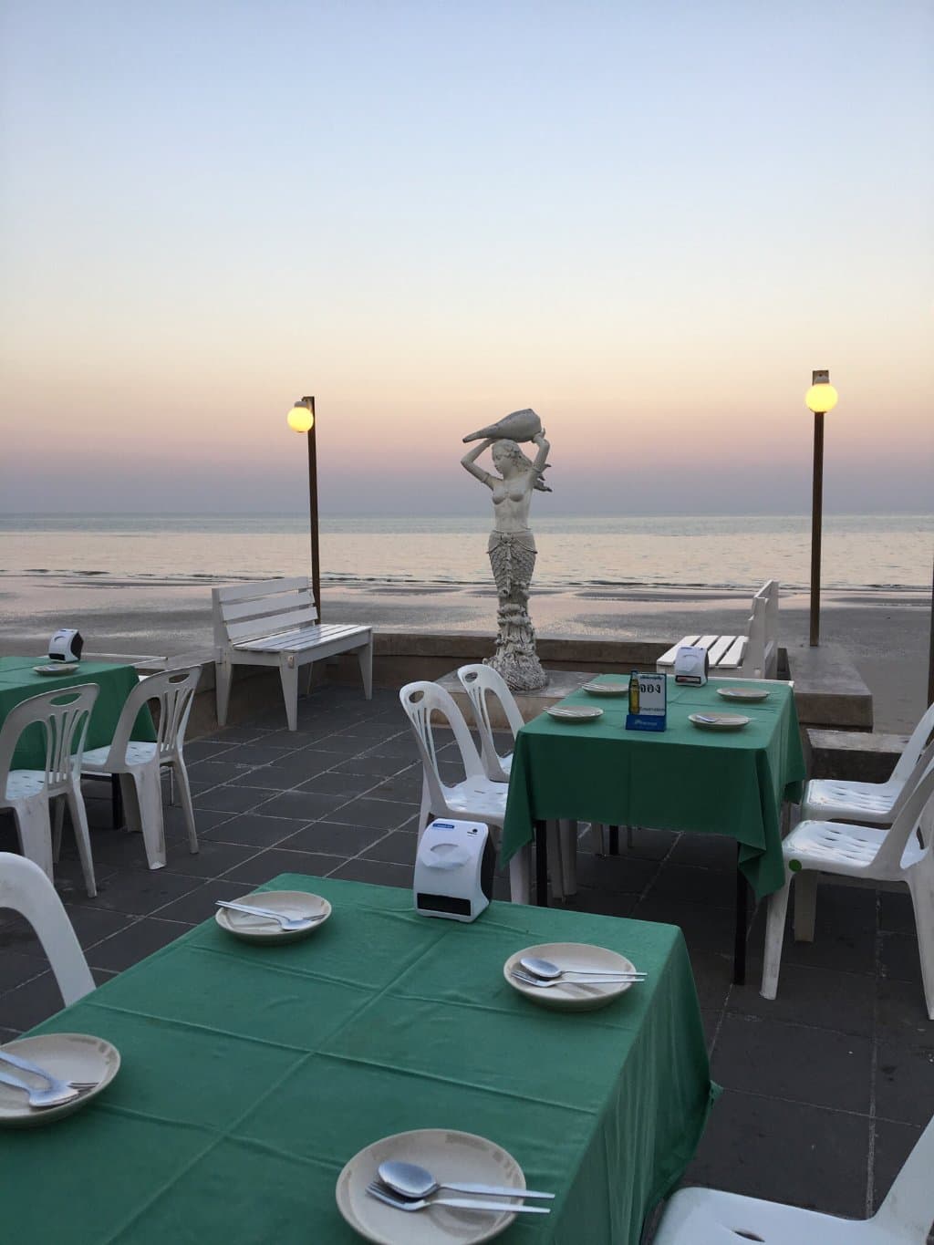Baan Itsara Restaurant