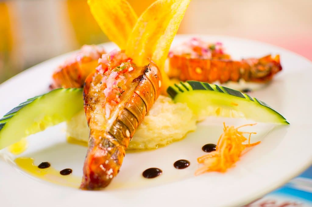 Colitas de Langosta al Carbon 