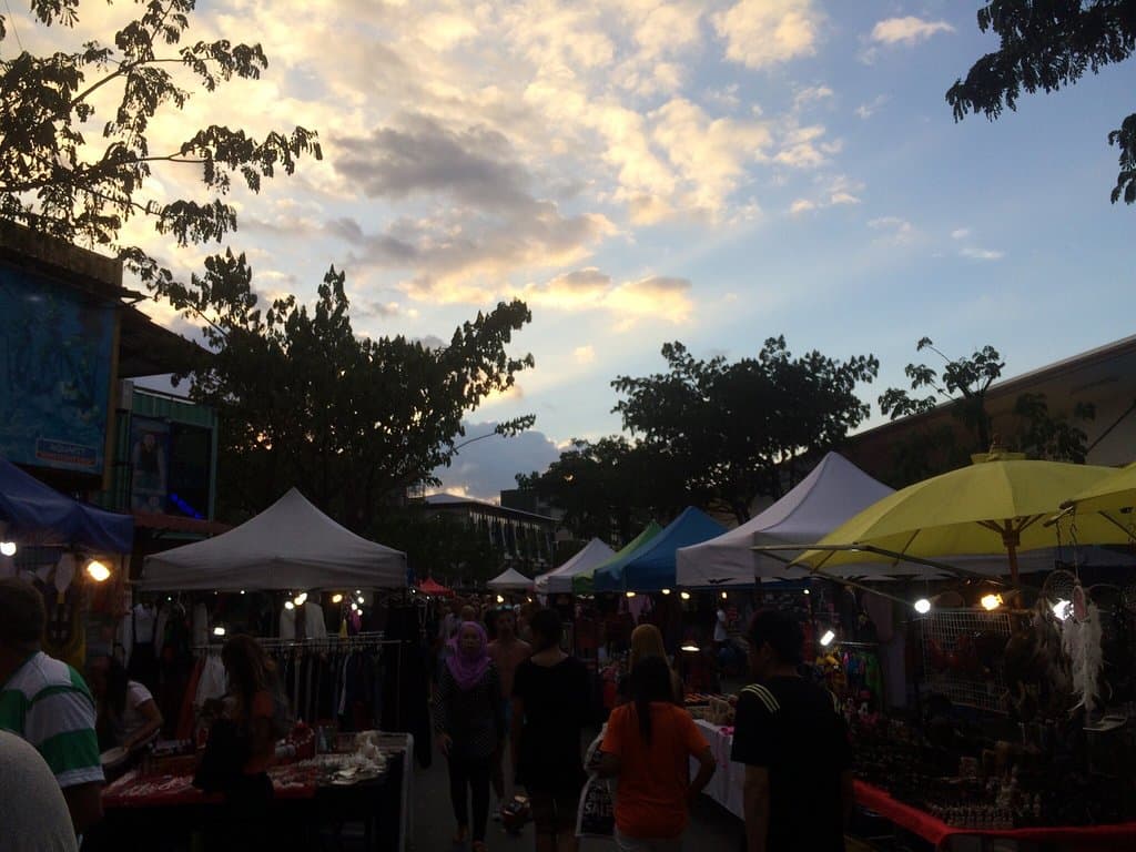 Boat Avenue Friday Market