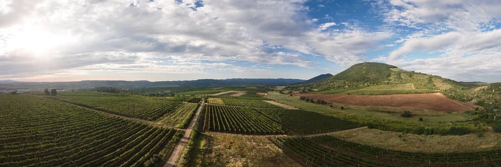 Eged-hegy az égből