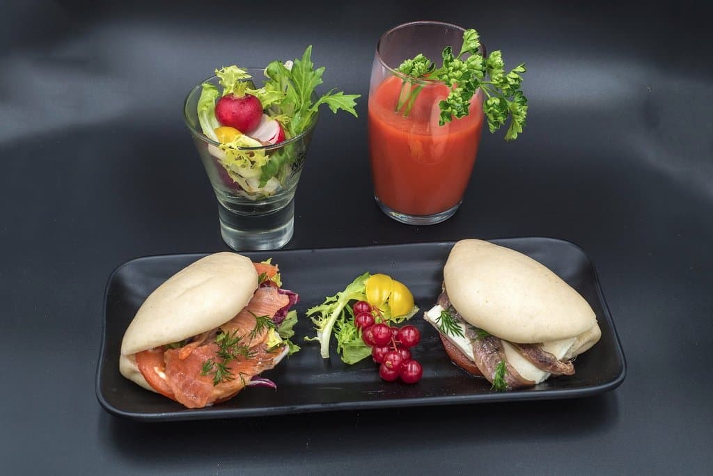 La selección de panes es muy interesante y fina