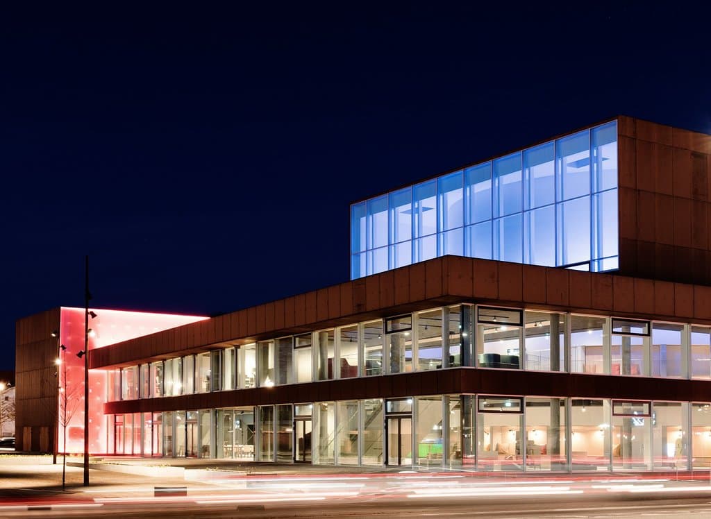 Vendsyssel Teater er tegnet af Scmidt Hammer Lassen architects. Foto:Tao Lytzen