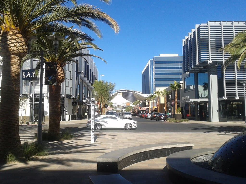 Front of Dillard's looking north